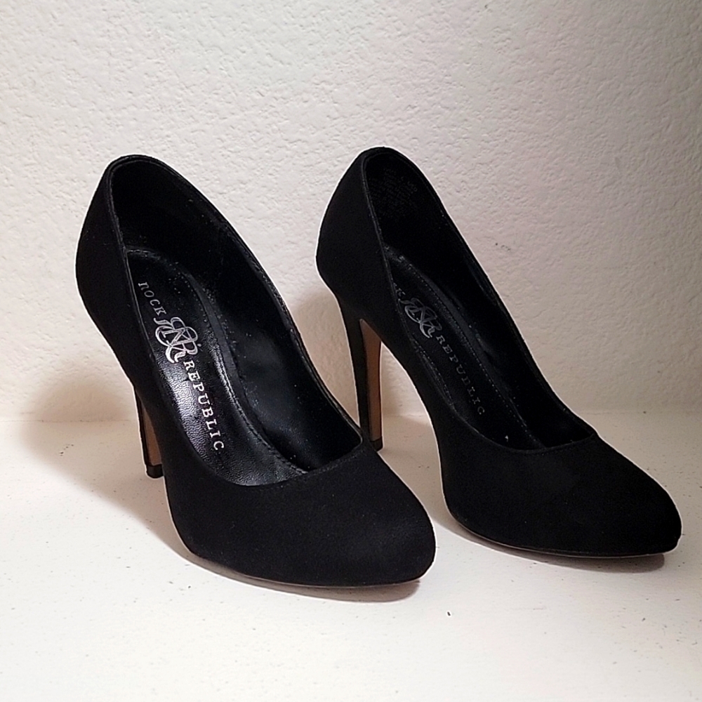 Black heels